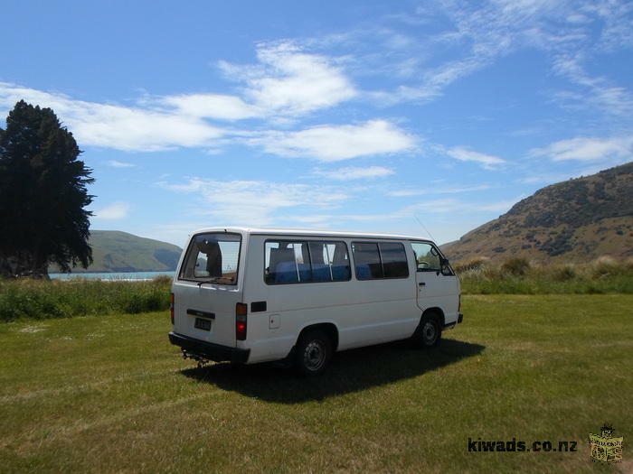 TOYOTA HIACE – 282 000kms – 3 SEATS – PETROL 2.0 - 4 500 $