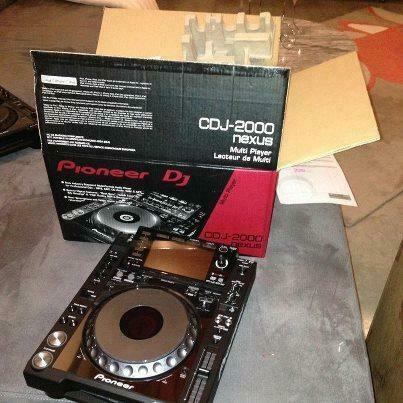 Brand New Cdj 2000 nexus + 1 djm mixer 2000 nexus