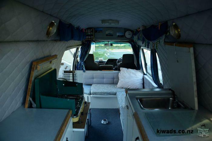 Campervan Nissan Homy fully equipped