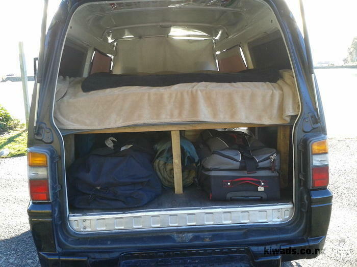 A vendre : Campervan Mitsubishi Delica 215 000kms. Tout équipé, confortable et très fiable
